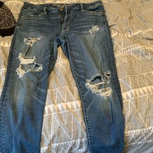 American eagle distressed denim jeggings